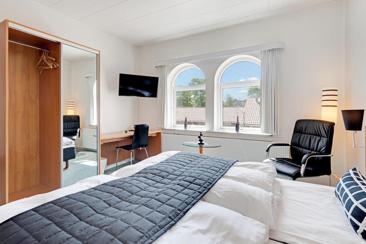 Hotel Jernbanegade Kibæk エクステリア 写真