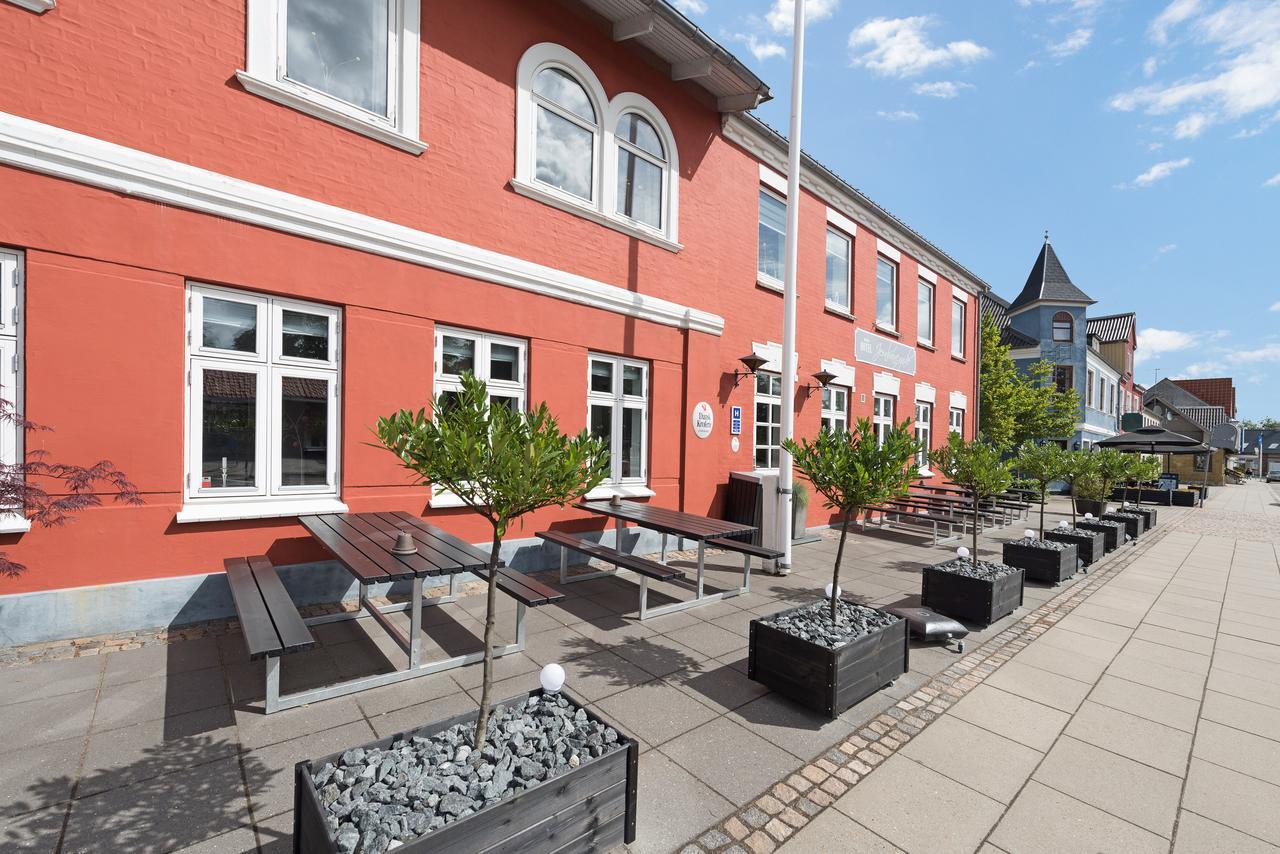 Hotel Jernbanegade Kibæk エクステリア 写真