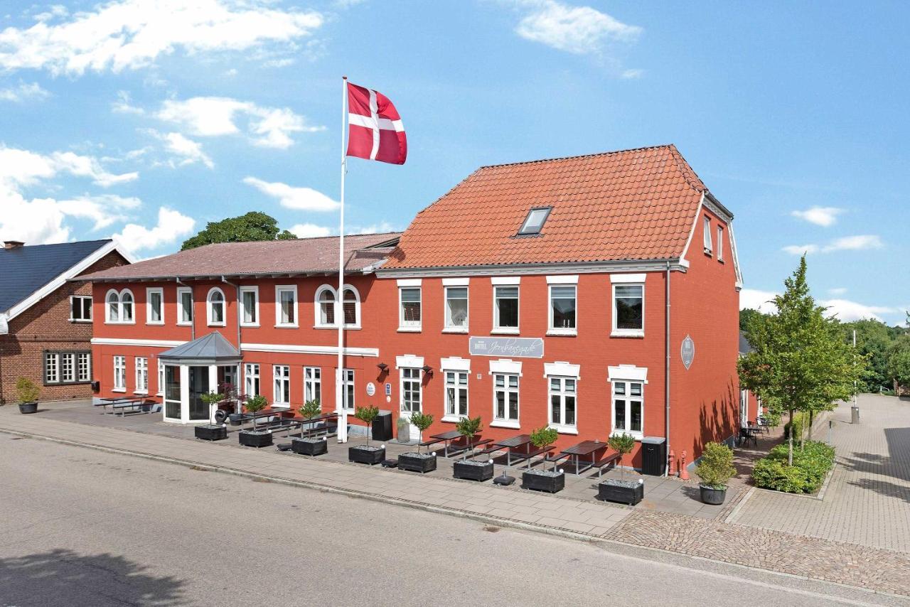 Hotel Jernbanegade Kibæk エクステリア 写真